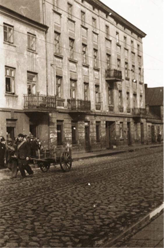 A tenement house in the Łódź ghetto, Brzezińska Street